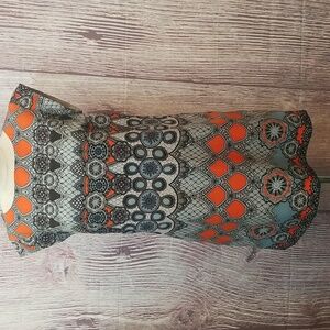 *LAST CHANCE ITEM!* Banana Republic Medallion Shift Dress Size 4